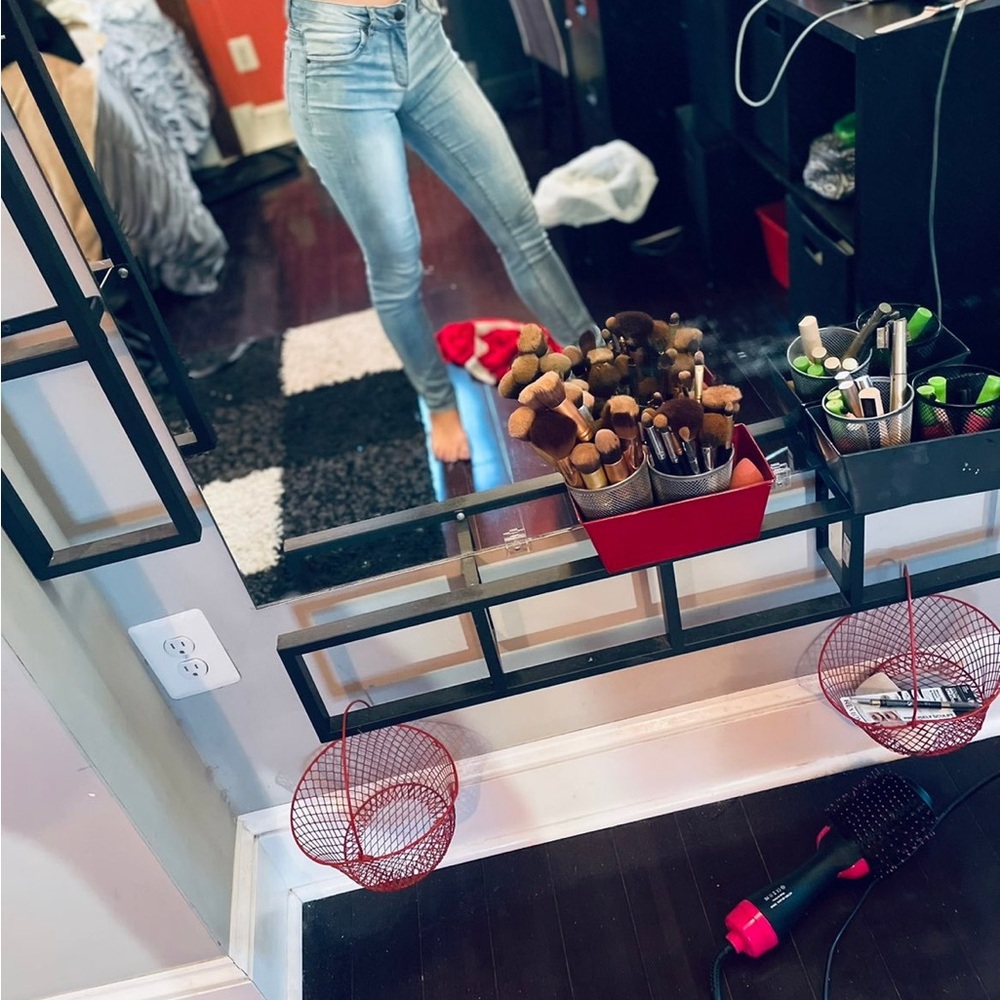 Jeans - Picture 3 of 9